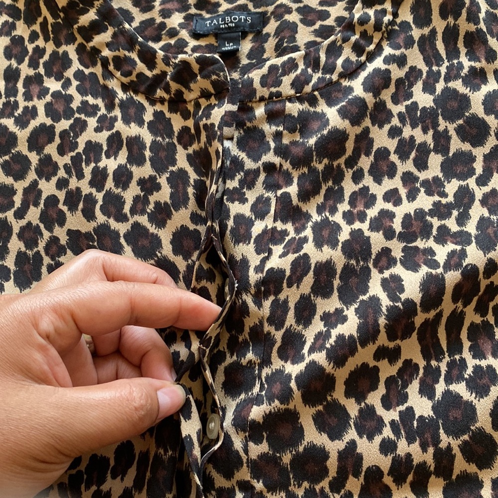 TALBOTS| animal print tunic Lp - Picture 9 of 9